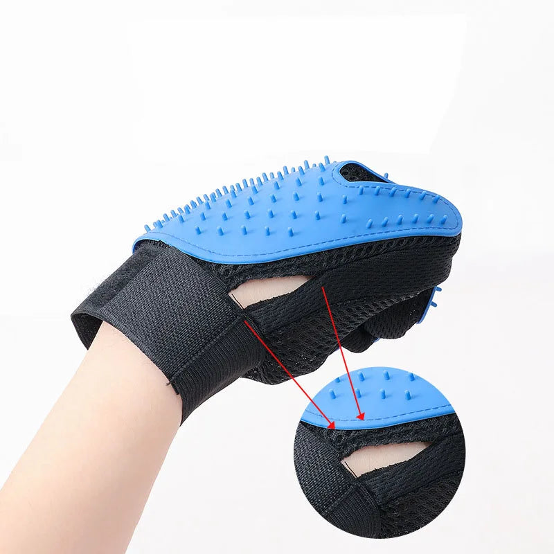 Gentle Pet Grooming Glove – Deshedding & Massage Brush for Cats, Dogs & Horses