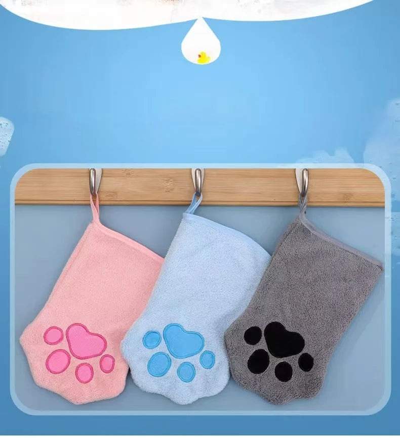 QuickPaw™ Microfiber Grooming Glove