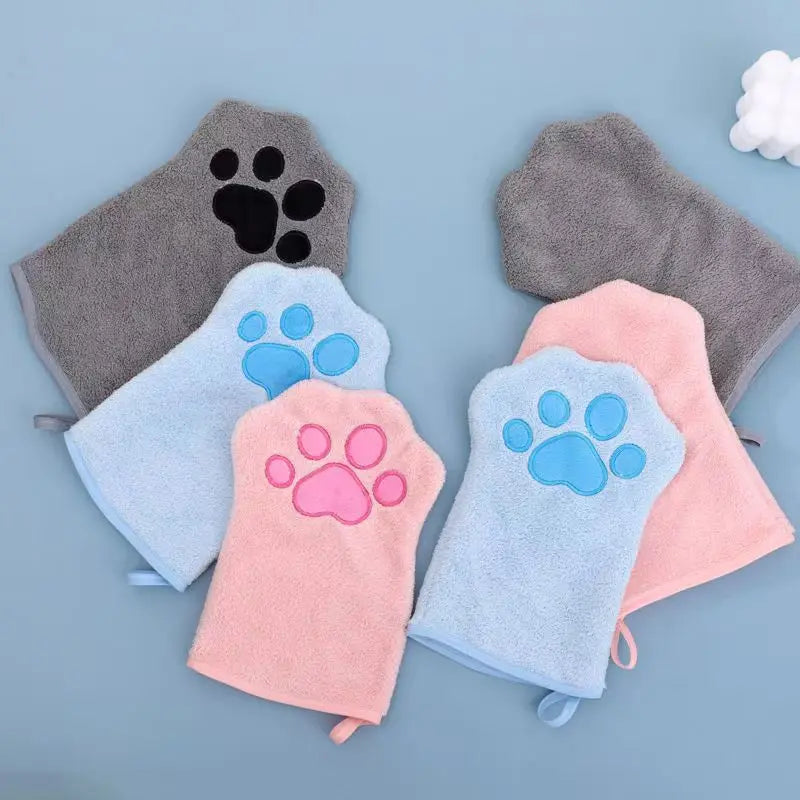 QuickPaw™ Microfiber Grooming Glove